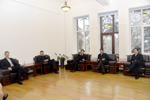 bbin下载校长孙忠人会见代表团一行
